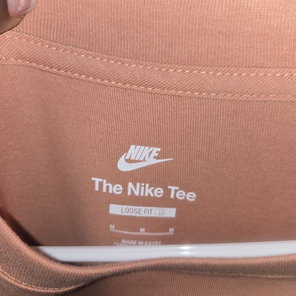 (3/25) NWT Nike Mens sole shirt - Picture 4 of 5